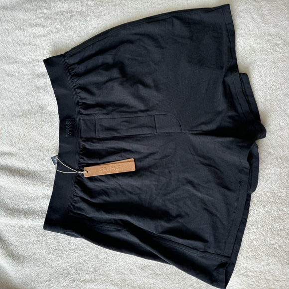 SKIMS NWT Boyfriend Loose Fit Boxer Shorts Size S Onyx Black Comfy Lounge Soft - Picture 6 of 6